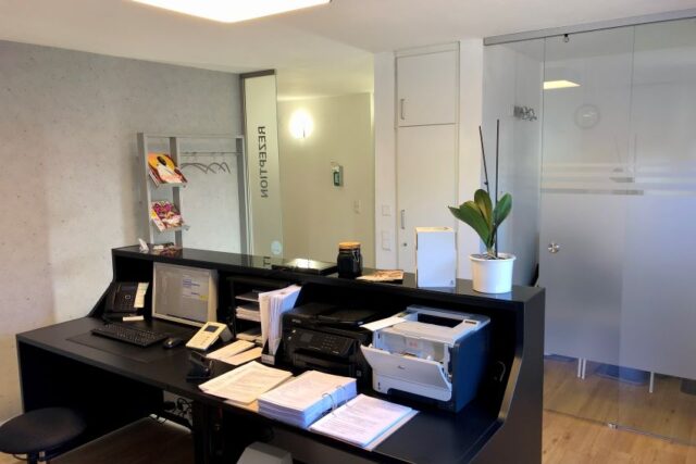 nördlich Ulm: gewinnstarke 3-Stuhl Praxis