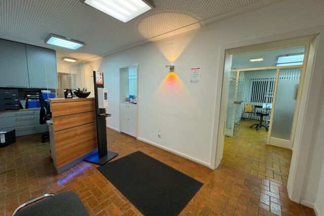 Raum Nürnberg: 700T€ Gewinn: starke 4- Stuhl- Praxis mit bis zu 1.800 Scheinen