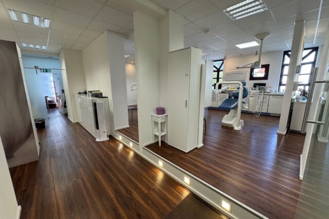 KFO Raum Tübingen: moderne, sehr schöne, sofort steigerbare Praxis mit Option zum Kauf der Räume